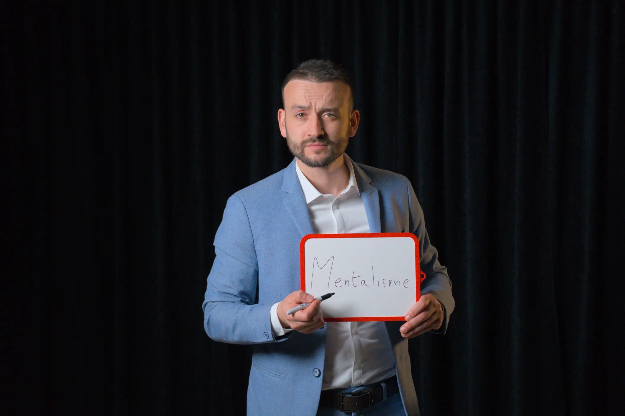 Mentaliste-Nouvelle-Aquitaine-jpg Prestation de magie de proximité à Angoulême avec Tyson Dumas
